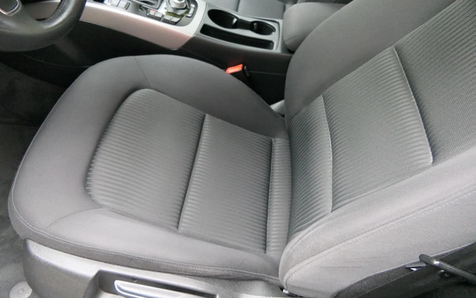 Audi A4 cena 43999 przebieg: 235000, rok produkcji 2013 z Orzesze małe 631